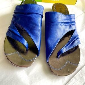 New! NIB! libby. Edelman Royal Blue Leather Shoes Sandals 8.5